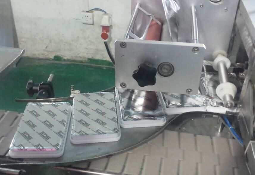 封口后的香膏整體包裝